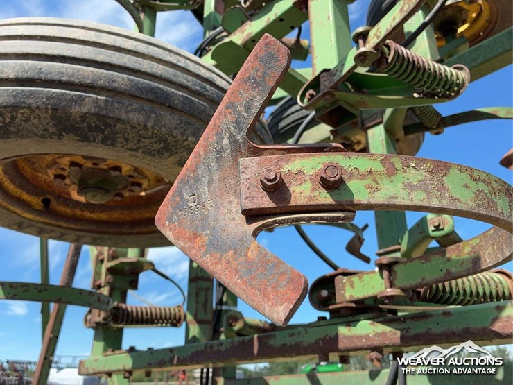 john-deere-60-image-21