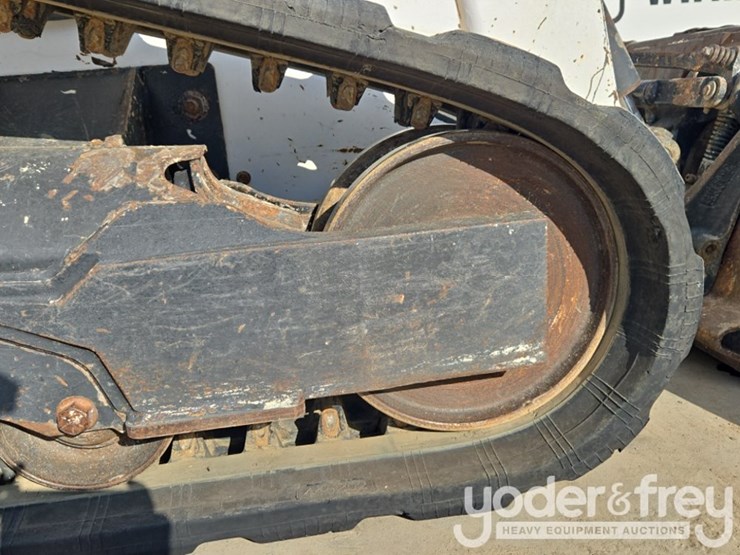 2021-bobcat-t66-image-17