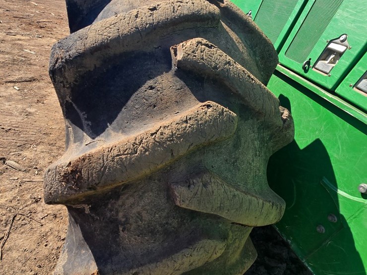 2019-john-deere-6-image-112