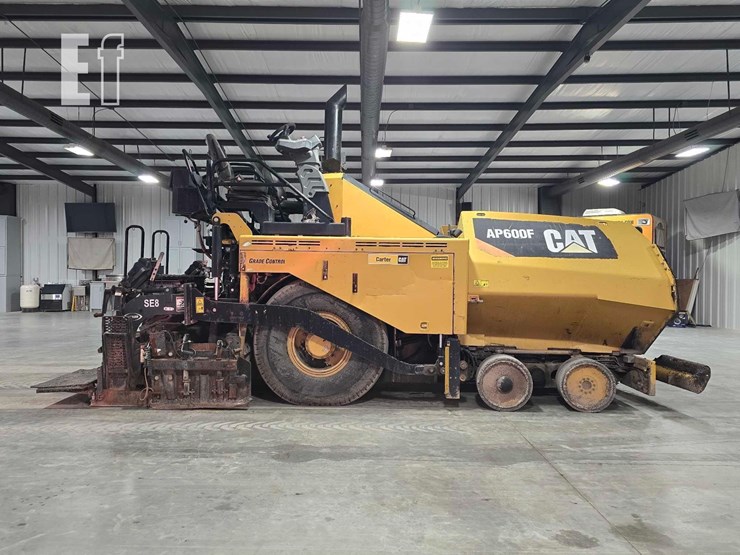 2016-caterpillar-ap-600f-image-6