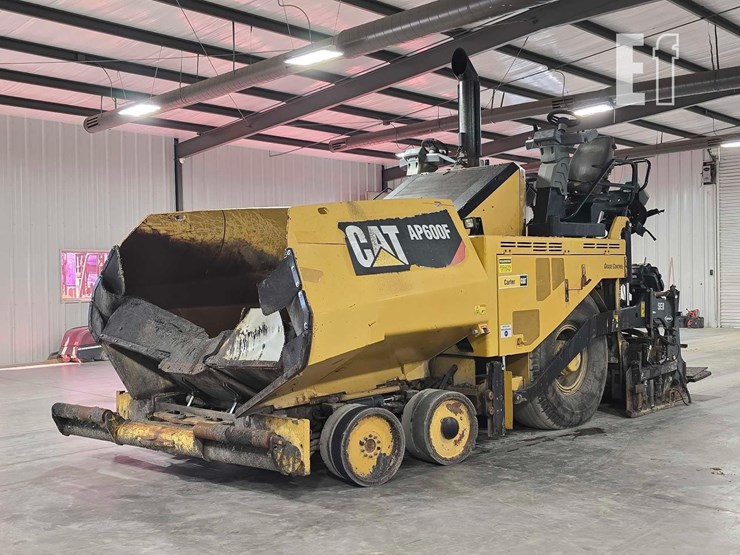 2016-caterpillar-ap-600f-image-1
