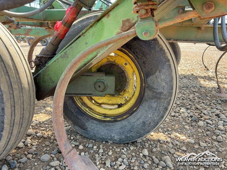 john-deere-60-image-25