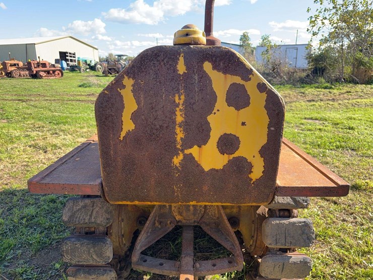 caterpillar-d2-image-34