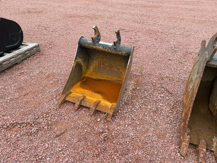 john-deere-24-image-1