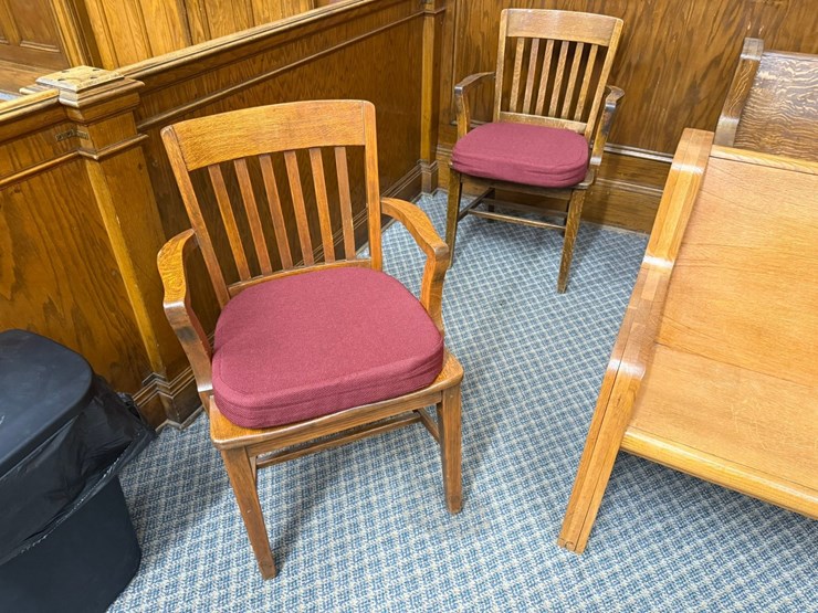 #46846-•-lot-of-(15)-wooden-arm-chairs-inv#46846-image-2