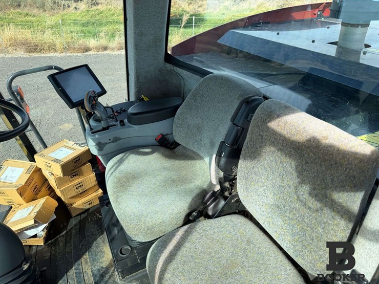 2016-new-holland-260gms-image-82