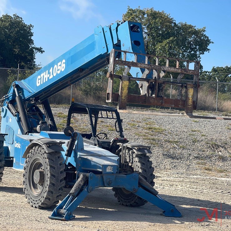 2016 GENIE GTH1056