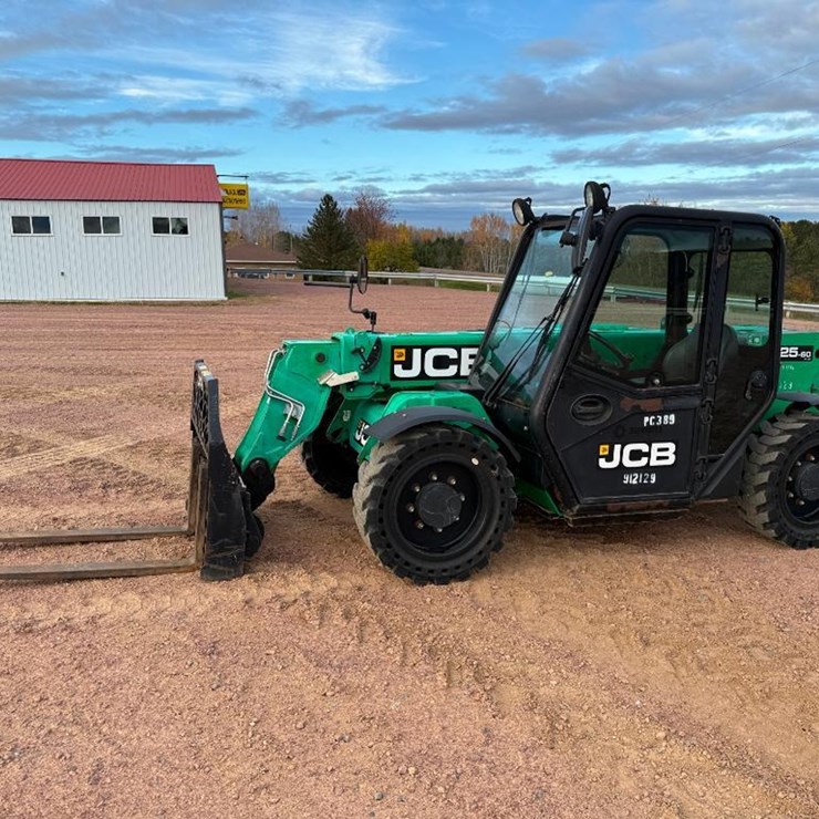 2016 JCB 525-60