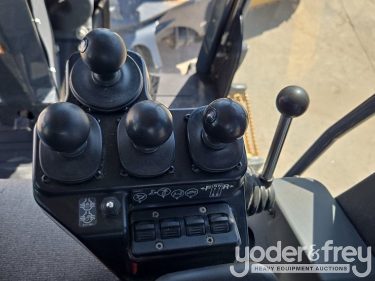 2020-deere-770gp-image-77