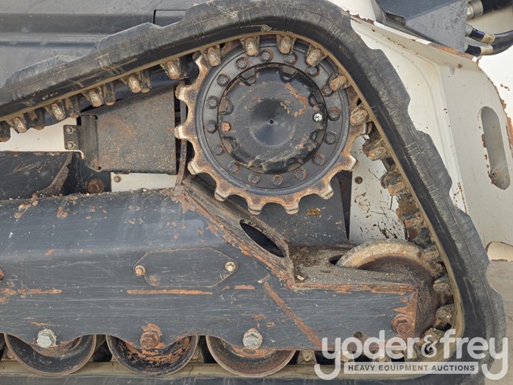 2021-bobcat-t66-image-13