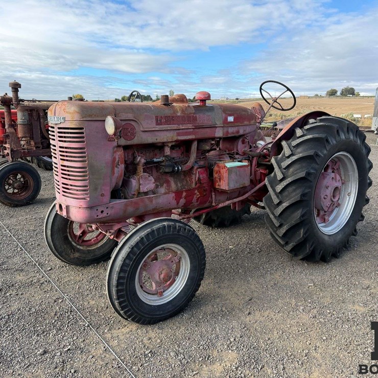 1951 IH McCormick W6 Tractor - Non Running