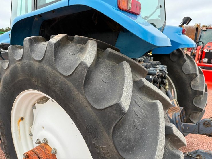 new-holland-8160-image-8