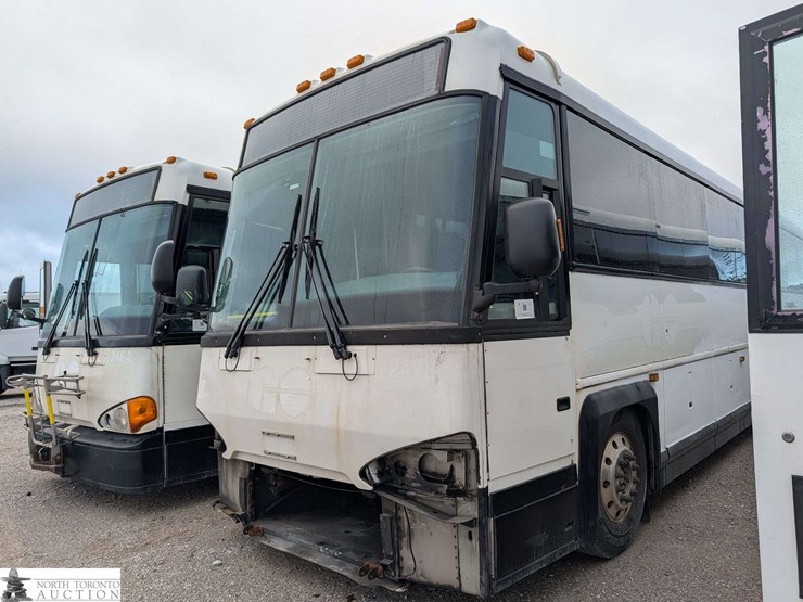 non-operable-2011-motor-coach-industries-d4500-t/a-55-passenger-bus-image-1