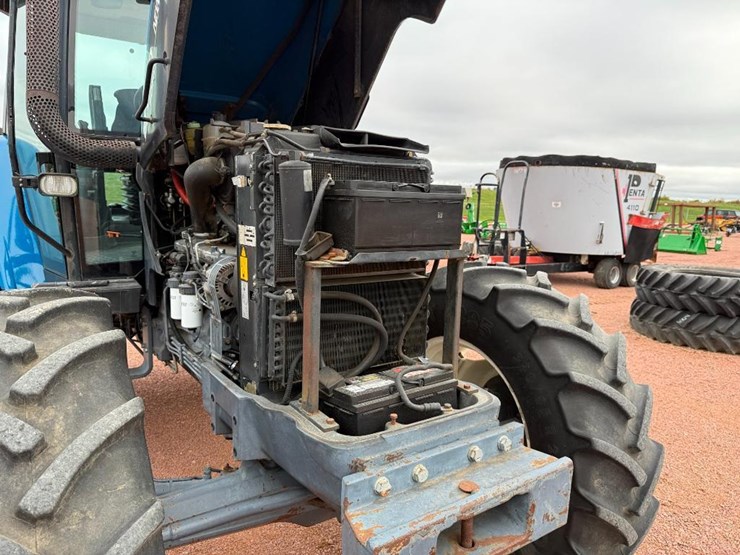 new-holland-8160-image-33