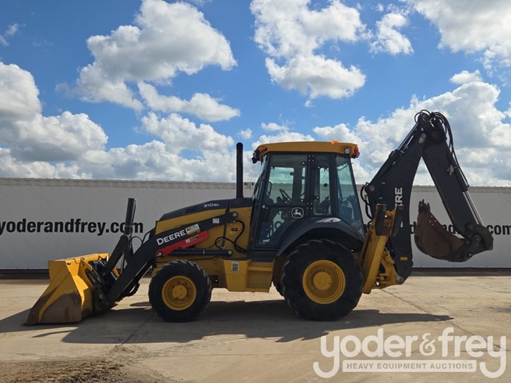 2022-deere-310sl-image-2