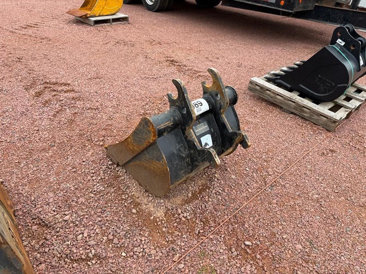 john-deere-24-image-5