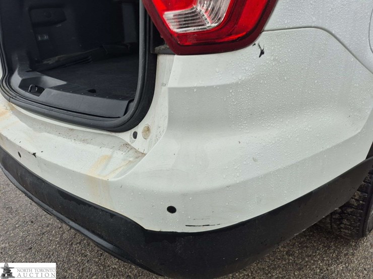 2016-ford-explorer-image-28