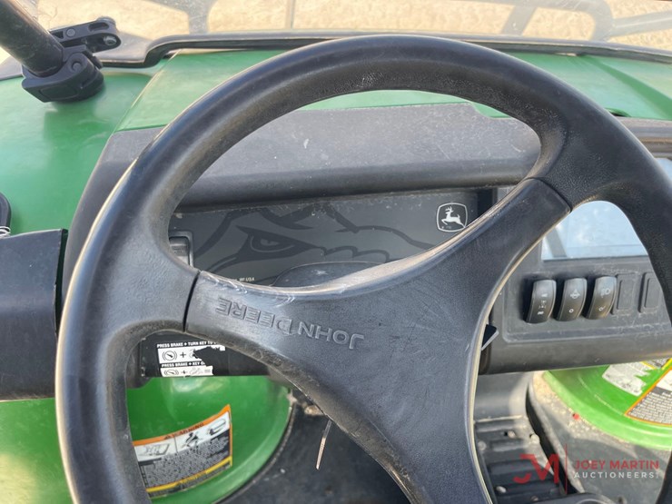 john-deere-gator-image-17