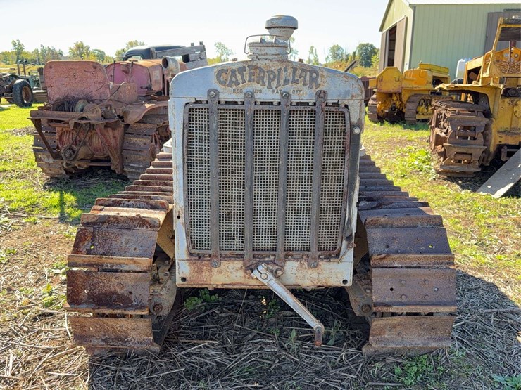 caterpillar-ten-image-8