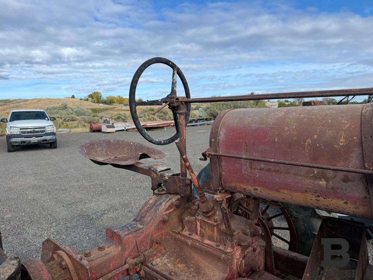 1934-ih-farmall-f-20-tractor---non-running-image-14