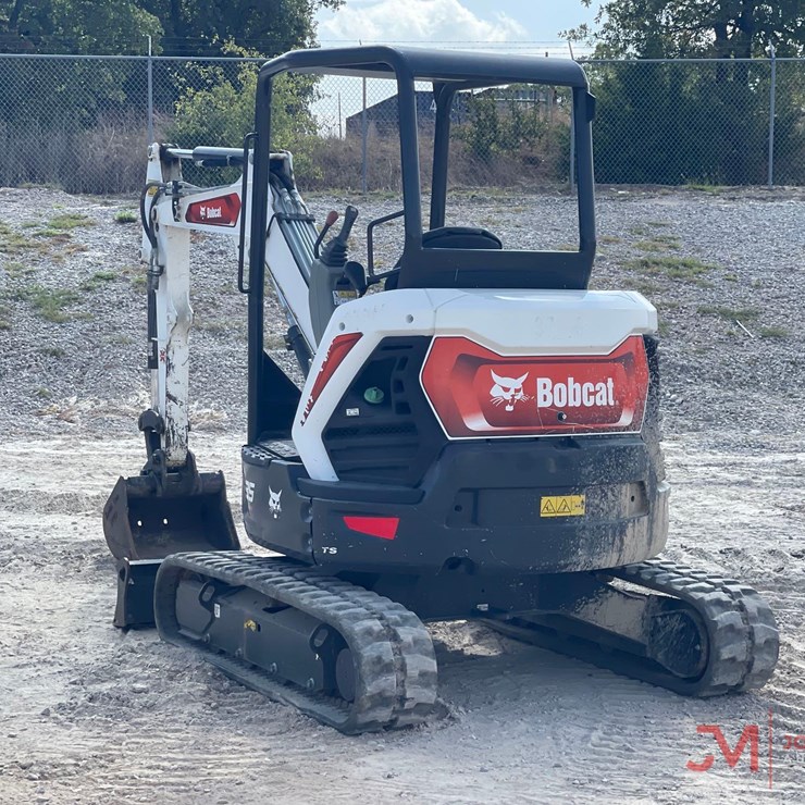 2023 BOBCAT E35