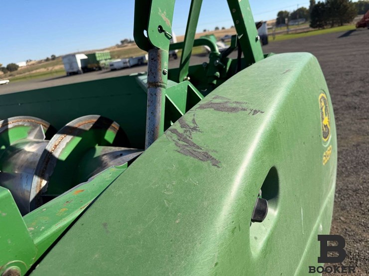 2009-john-deere-630r-platform-header-image-10