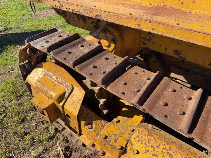 caterpillar-ten-high-clear-image-22