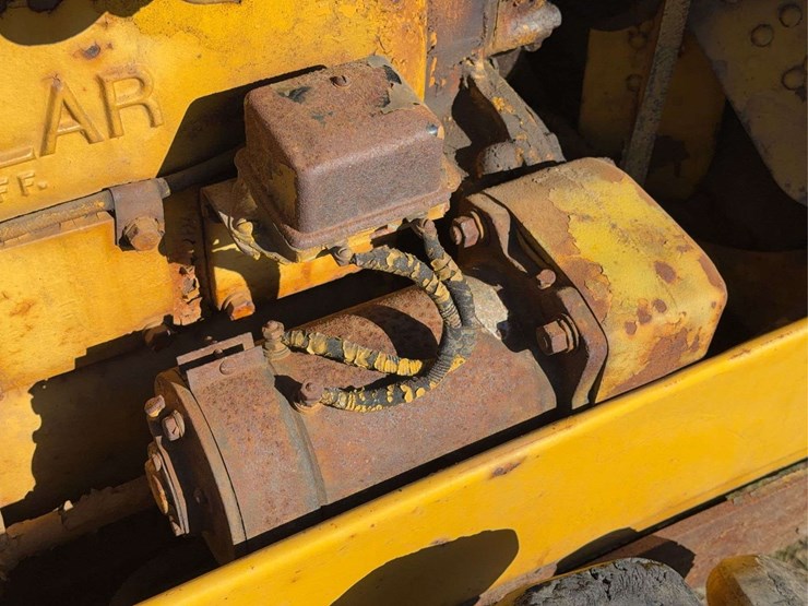 caterpillar-d2-image-15