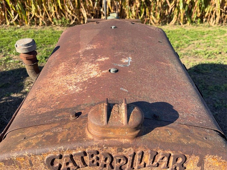 caterpillar-ten-high-clear-image-17