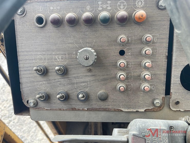 caterpillar-d35c-image-24