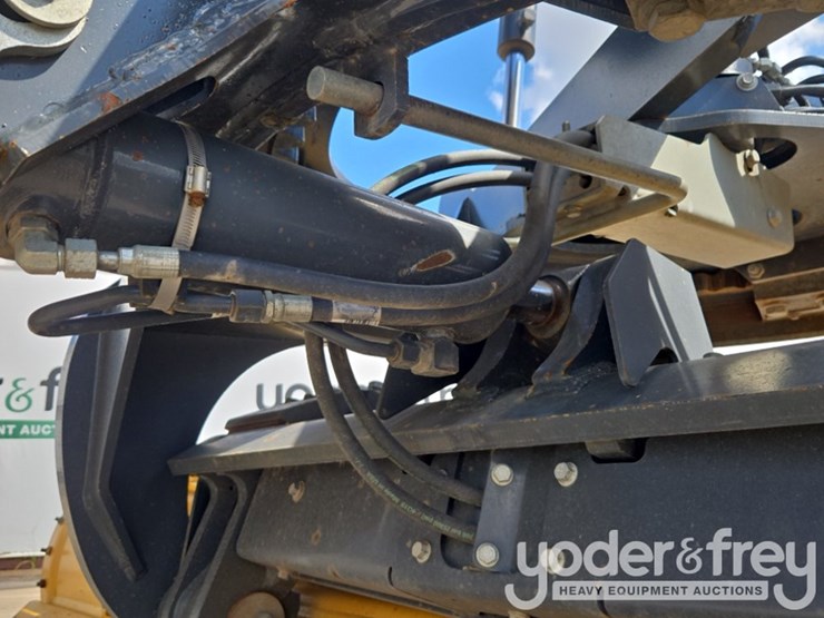 2020-deere-770gp-image-31