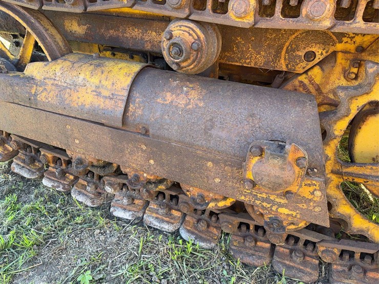 caterpillar-d2-image-42