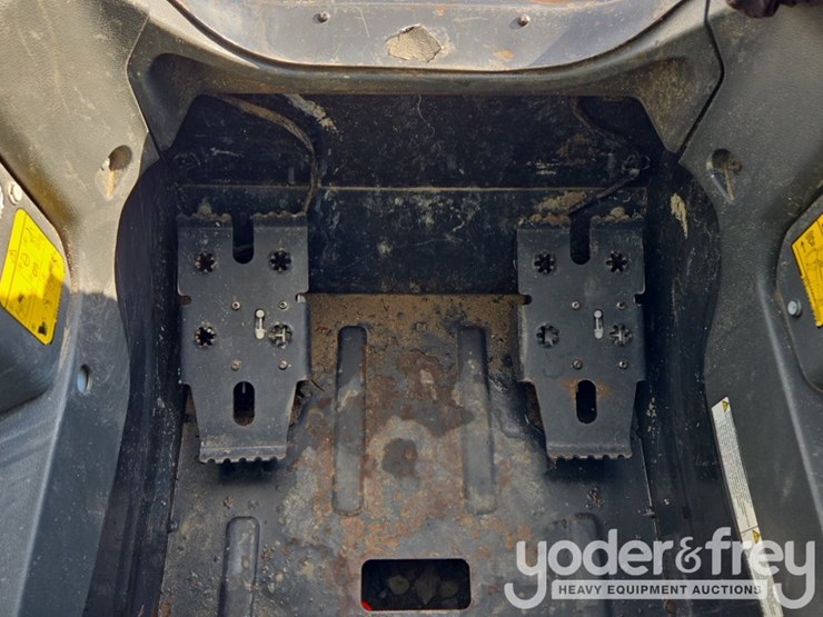 2021-bobcat-t66-image-52