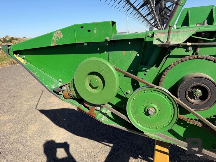 2011-john-deere-630r-platform-header-image-17