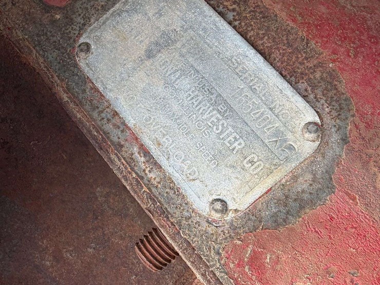 farmall-model-h-tractor---non-running-image-23