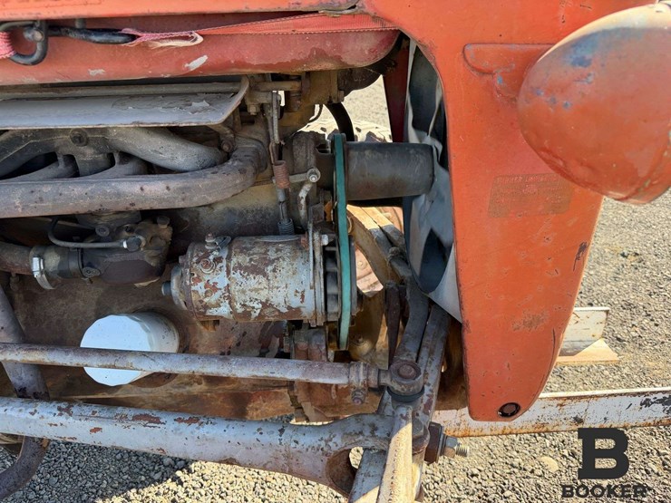 1964-massey-ferguson-35-tractor-image-10