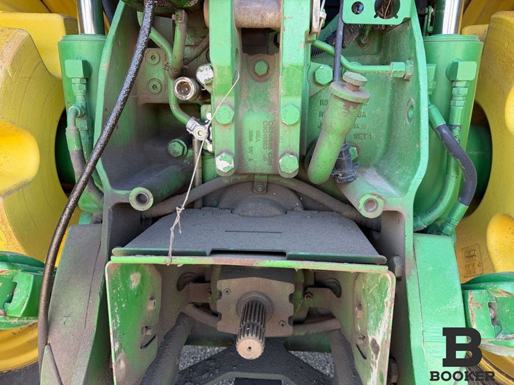 2011-john-deere-8360r-tractor-image-49
