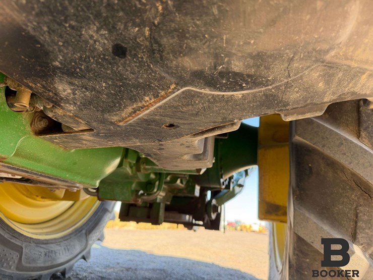 2011-john-deere-8360r-tractor-image-31