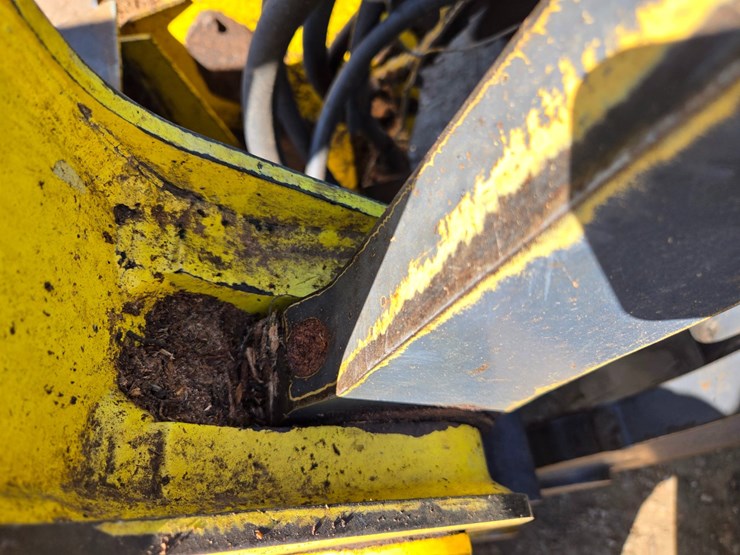 2019-john-deere-6-image-84