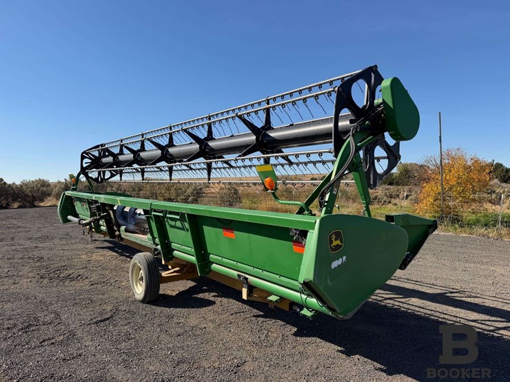 2011-john-deere-630r-platform-header-image-3