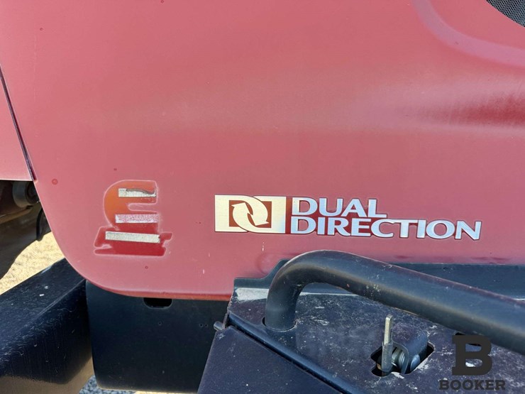 2016-macdon-m155e4-windrower-image-59