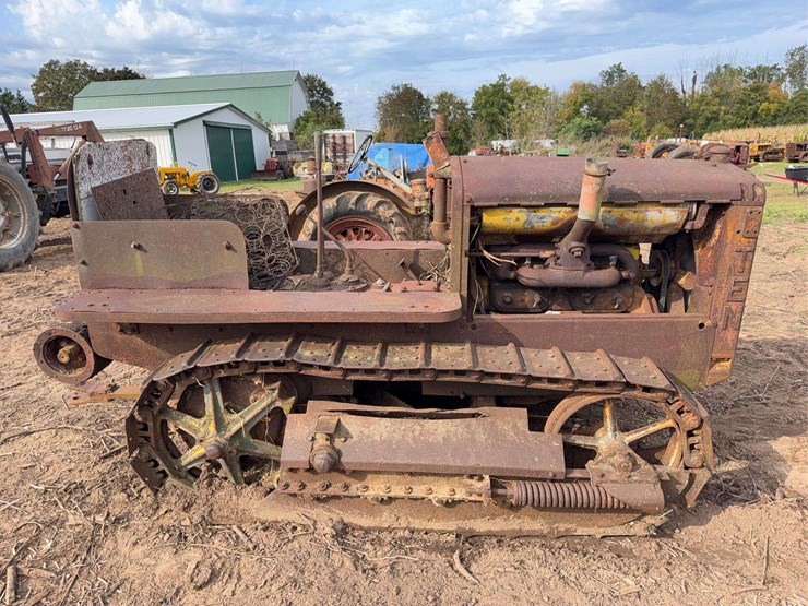 caterpillar-ten-image-2