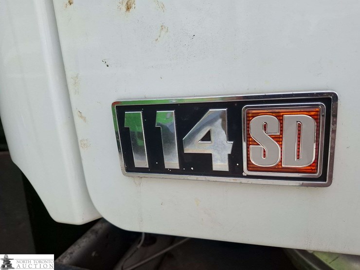 non-operable-2014-freightliner-114-sd-t/a-sander-dump-truck-image-37