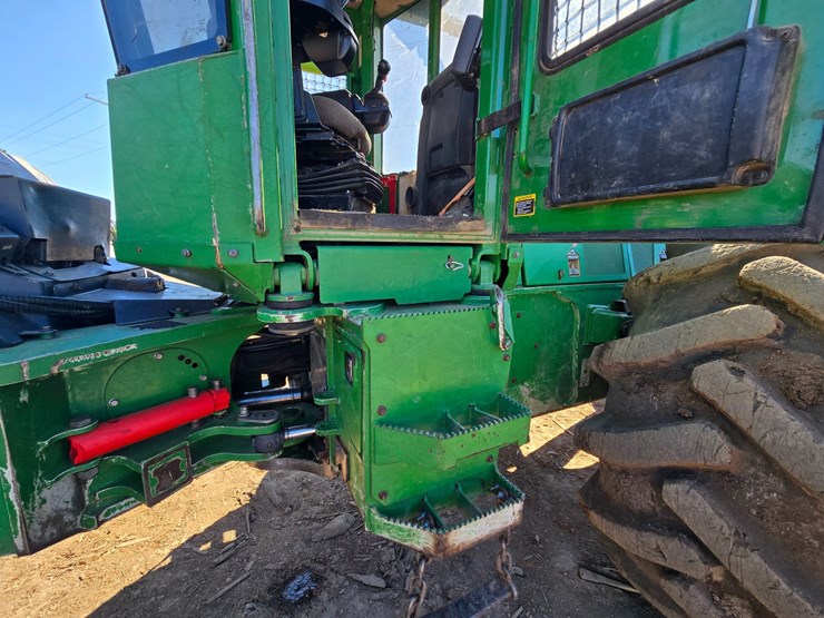 2020-john-deere-2020-image-33