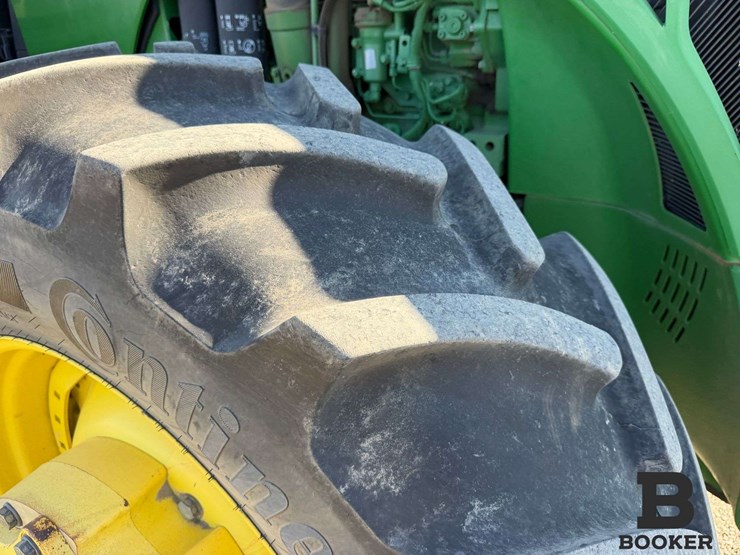 2011-john-deere-8360r-tractor-image-74