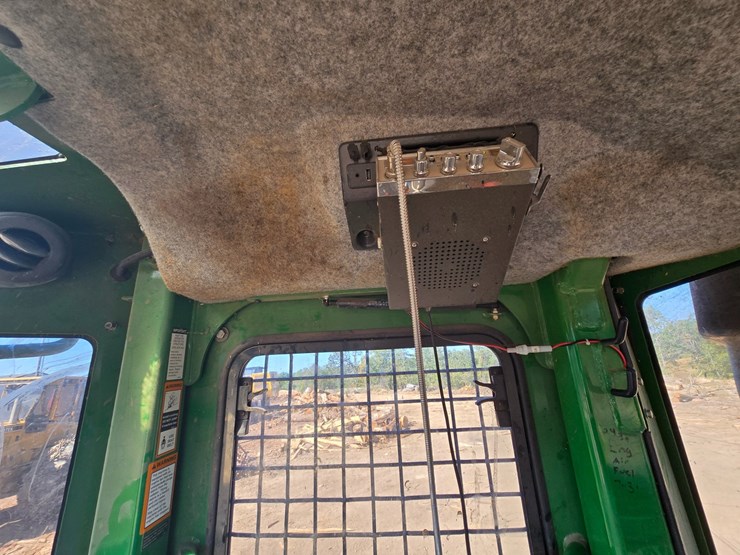 2019-john-deere-6-image-50
