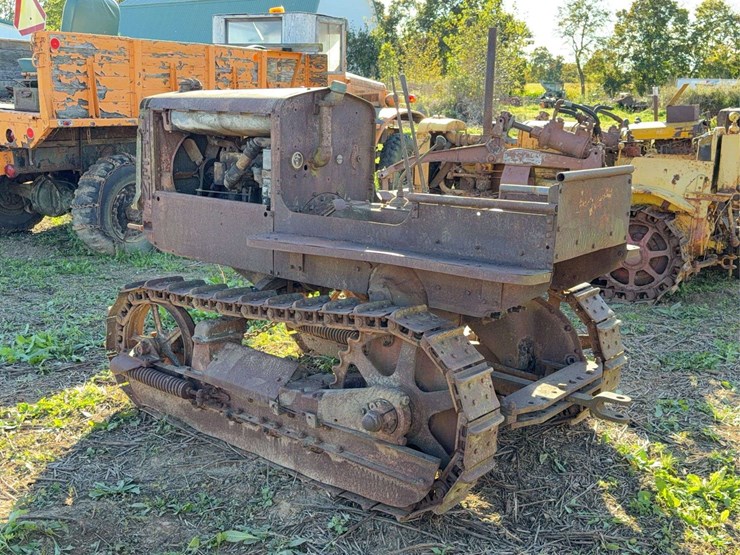 caterpillar-ten-high-clear-image-10