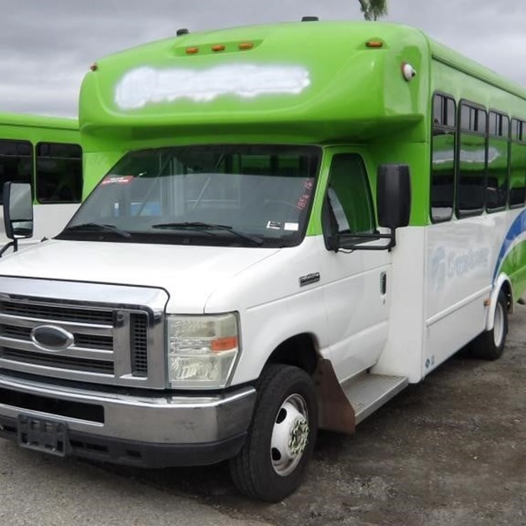2016 FORD E450