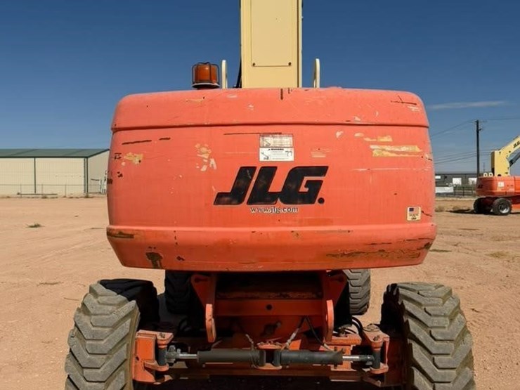 2008-jlg-800s-image-8