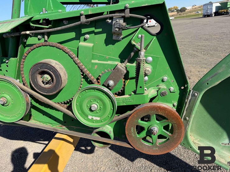 2011-john-deere-630r-platform-header-image-15